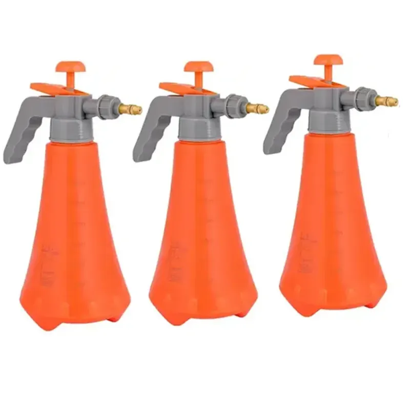 Giga Watts Oriley Multifunctional Manual Garden Spray Pressure Pump Water Bottle with Nozzle 1 L Hand Held Sprayer (Pack of 3)
