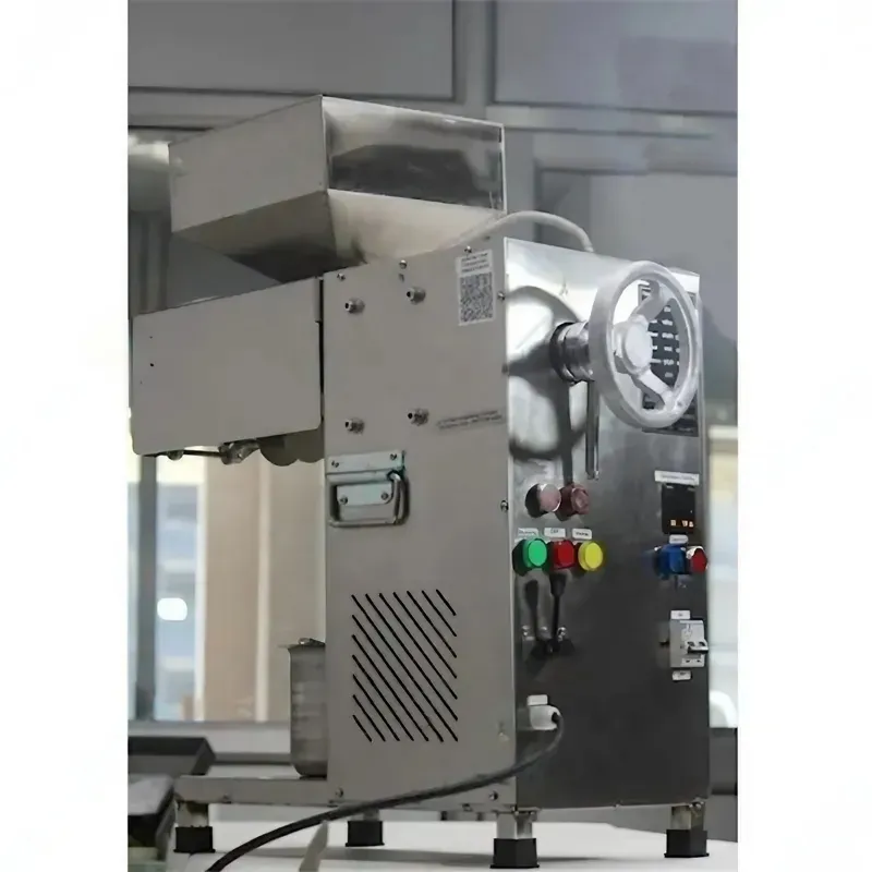 Commercial Multi Oil Seed Press/Expeller Machine 1500 W, 10 -12 kg/hr with Free Accessories