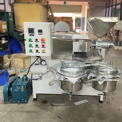 Mini Commercial Oil Seeds Press/Expeller Machine, 15 kg Hopper Capacity