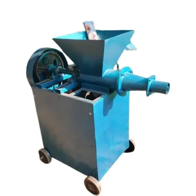 Semi Automatic 3 HP Single Phase Cow Dung Log Making Machine, Capacity 250 kg/hr