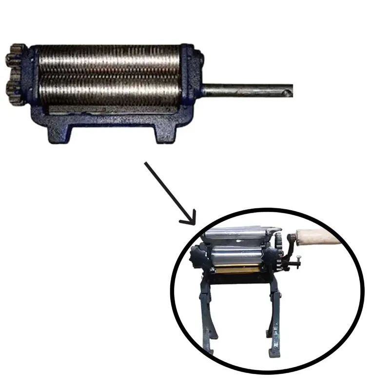 Small Cutter for Domestic Hand Operated 4.75 Inch Noodles/Momos Roti (Skin) Maker, 12 kg/Hr