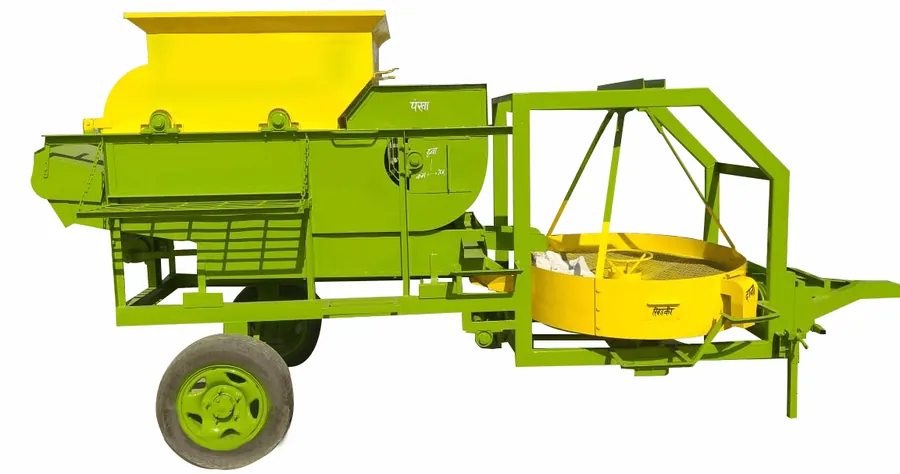 Commercial Tractor Operator Groundnut Decorticator Machine, 900 RPM, Mild Steel